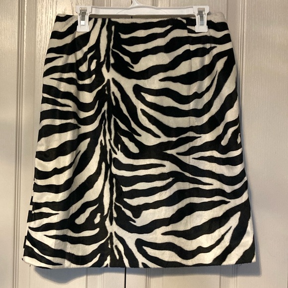EUC Focus 2000 by Charles Glueck zebra print skirt. Size 12. Super edgy and sexy - Picture 1 of 6